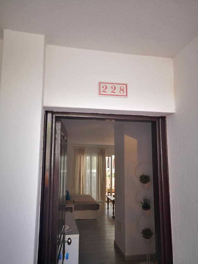 Comfortable Cleo Apartment With Large Terrace Costa Teguise Eksteriør bilde